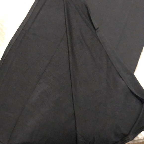 High slit elastic waist - Picture 7 of 7